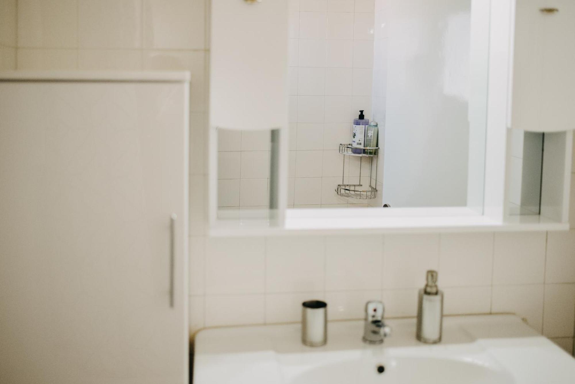 Apartment House, Kapodistriou, Psila Alonia *